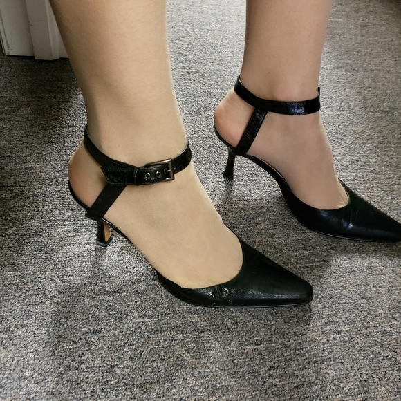 Hype Black Leather Sling Back Mules - Picture 2 of 6